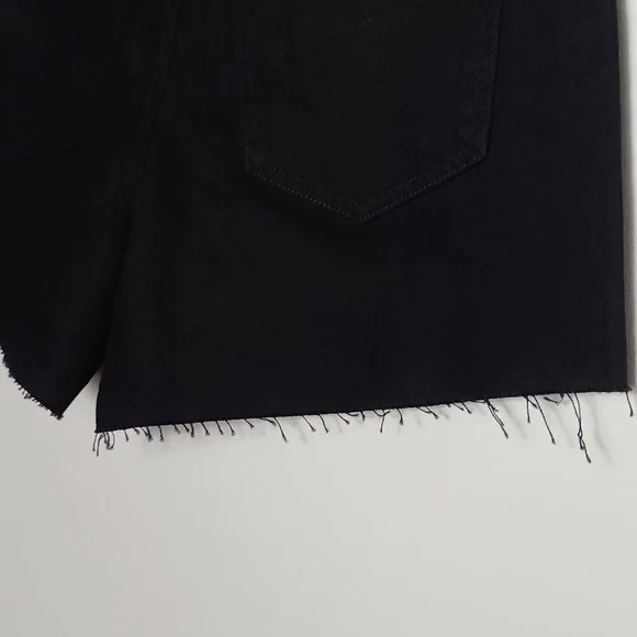 EXPRESS NWT Boyfriend Mid Rise Black Sequin Jean Shorts 100% Cotton Size 6 - Picture 13 of 16